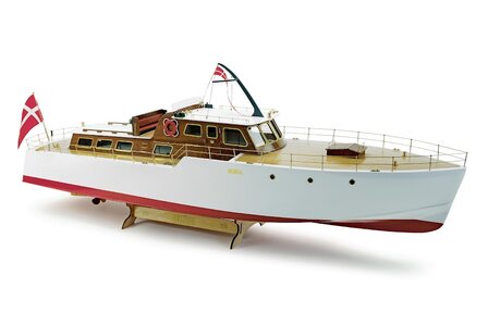Billing Boats Admiral DMI619